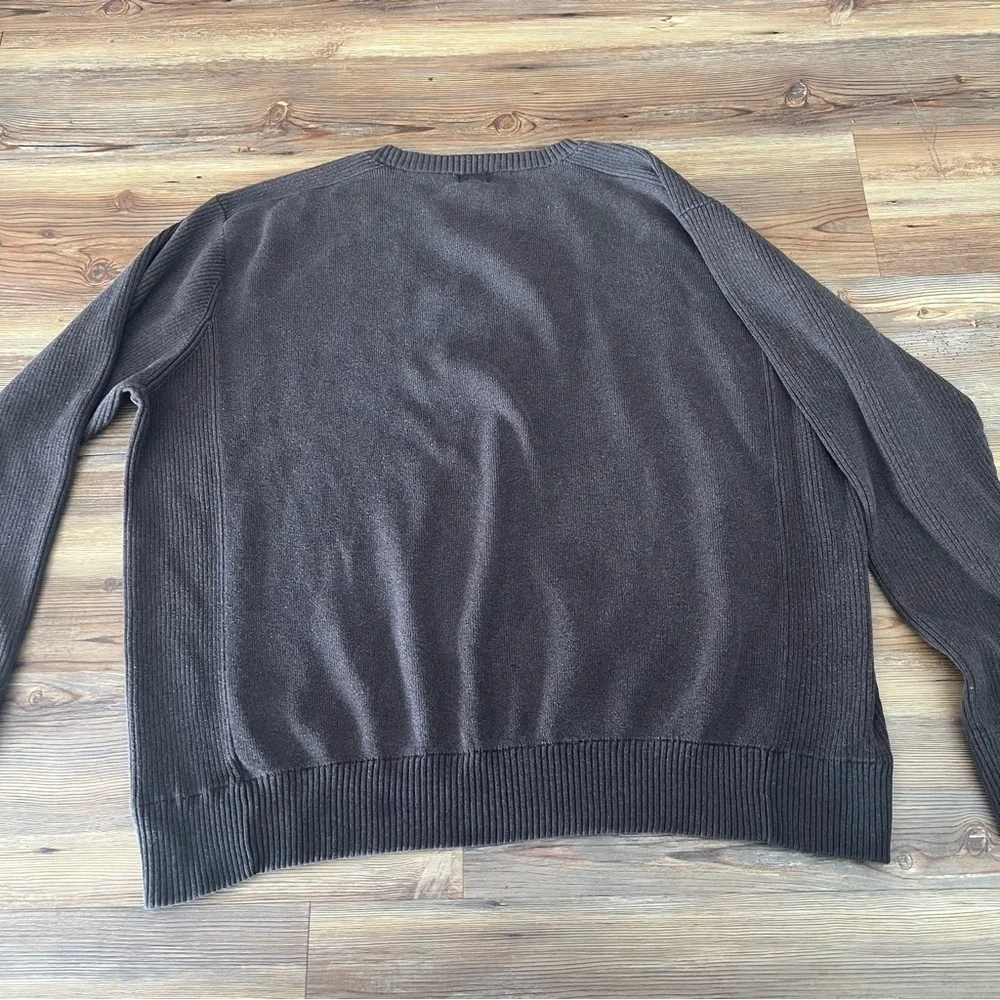 Levi’s sweater men’s size XL, brown, 100% cotton, preowned